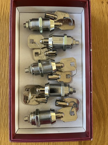 Fruit machine barrel - lock, x